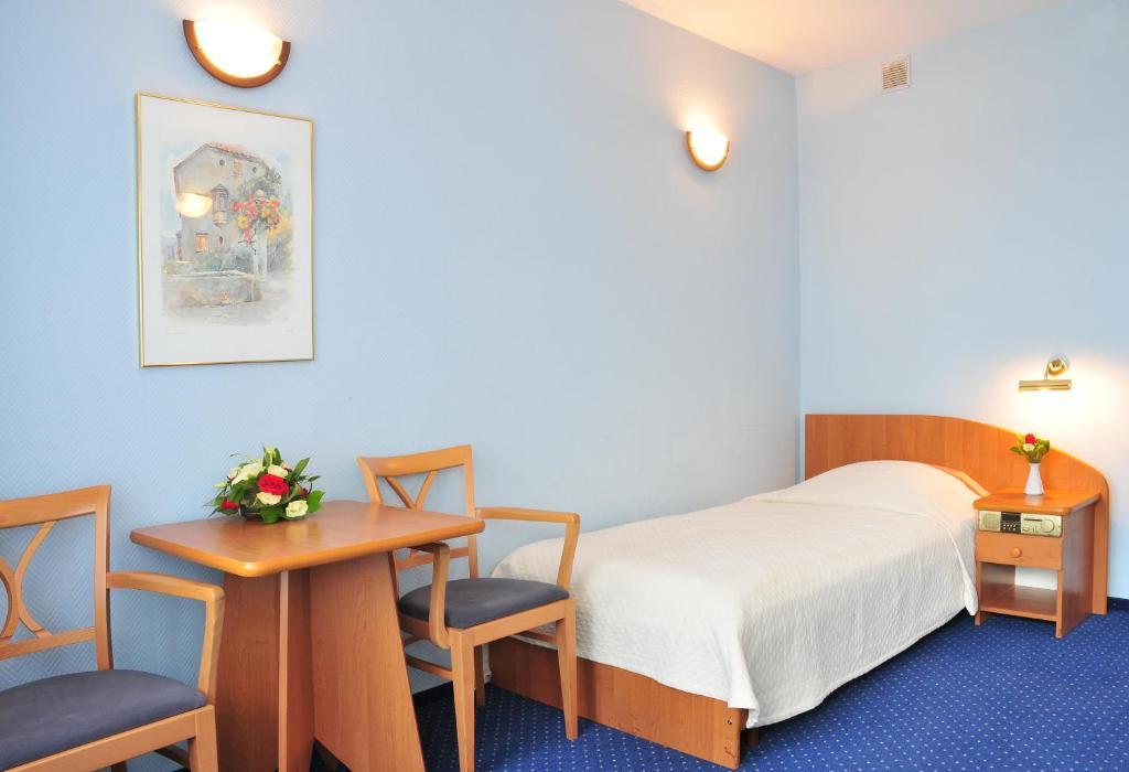 Hotel Wodnik سلوك الغرفة الصورة